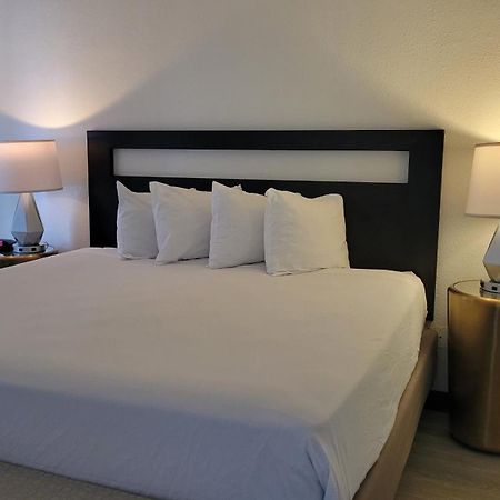 Mc Pacific Inn & Suites Торранс Экстерьер фото