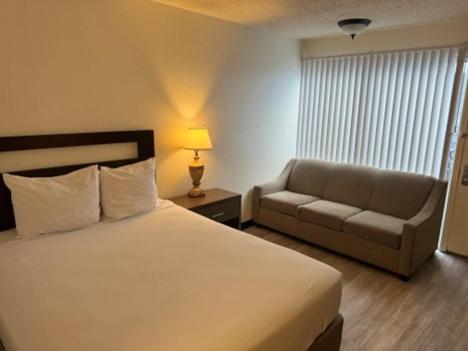 Mc Pacific Inn & Suites Торранс Экстерьер фото